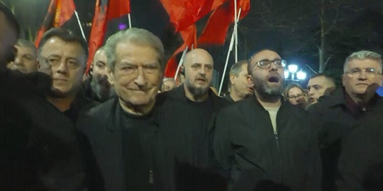 Berisha pranon autorësinë e sulmit mbi vilën 31: Nuk e dija që është qendër kulturore!