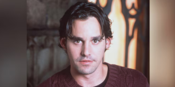 Ylli i “Buffy the Vampire Slayer” ndërron jetë në moshën 54 vjeçare