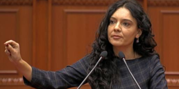 “Mesazhet” e Asamblesë së PS: Fieri fituesi i madh i 2025-ës, Kavaja e Spiropalit, dështim i plotë