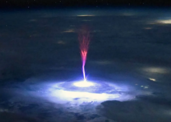 NASA publikon foto të fenomenit të mahnitshëm, stuhia që zhvillohet në hapësirë ​​dhe dallohet vetëm nga ISS