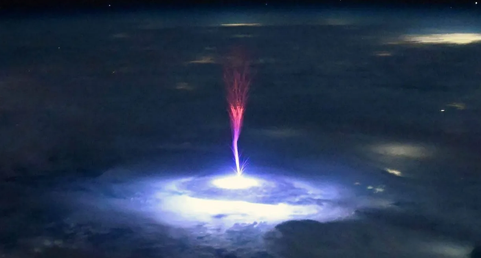 NASA publikon foto të fenomenit të mahnitshëm, stuhia që zhvillohet në hapësirë ​​dhe dallohet vetëm nga ISS