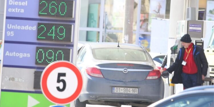 Ibrahimaj: Tregu i karburanteve në monitorim ditor, nuk ka problem me furnizimin