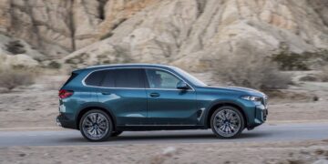 Shkak lufta? Europianët braktisin makinat me naftë, blejnë gjithnjë e më shumë mjete elektrike