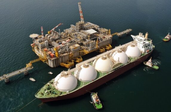 Sa përfitojnë SHBA‑të nëse rritet çmimi i naftës (dhe i gazit): Llogaritë e luftës dhe çfarë ndryshon për Europën