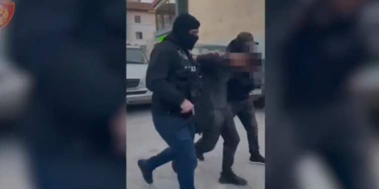 I shpallur në kërkim ndërkombëtar nga Kosova, vihet në pranga 36 vjeçari në Fushë Krujë