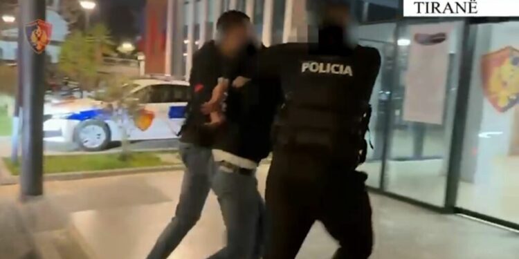 Zbardhet shpërthimi me tritol në Tiranë: 7 të arrestuar, porosia u dha nga burgu