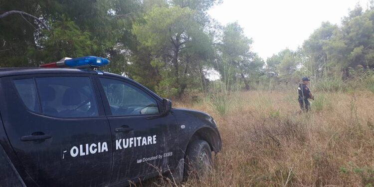 DETAJE / Sekuestrohen 34 kg kanabis në pikën kufitare të Goricës në Korçë, arrestohen dy shtetas grekë