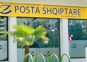 Nën hetim punonjësja e Postës në Elbasan, si i përvetësoi mbi 300 mijë lekë