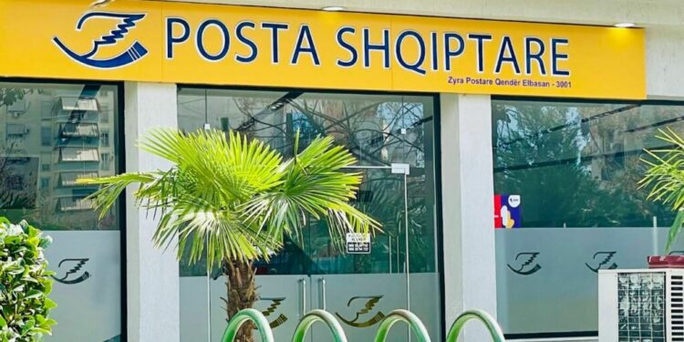 Nën hetim punonjësja e Postës në Elbasan, si i përvetësoi mbi 300 mijë lekë