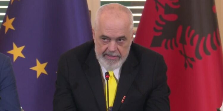 Rama: Shqipëria po konsolidohet gjithnjë e më shumë në hartën e turizmit ndërkombëtar