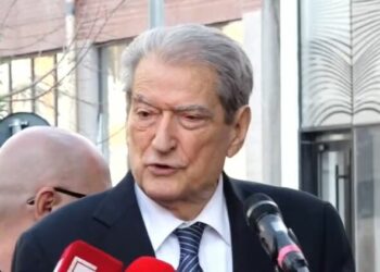 Berisha nga SPAK: Prokurori i Përgjithshëm i lëpiu çizmet Irena Gjokës