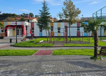 Me standarde bashkëkohore, Rama publikon pamjet: Shkollë e re dhe ambiente sportive në Shezë të Peqinit