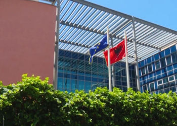 Vodhën 15 mln euro me Call Center-at, SPAK kërkon konfiskimin e pasurive të dy të rinjve