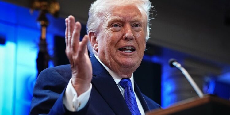 Trump paralajmëron mundësinë e dërgimit të trupave në Iran