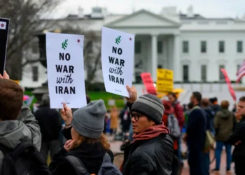 Çmimi i naftës rritet përsëri mbi 100 $, Shtëpia e Bardhë: Planet për bisedimet me Iranin vijojnë