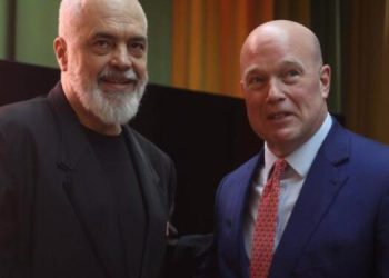 Rama takohet me ambasadorin e SHBA në NATO: Shqipëria do të bëhet pikëtakimi i aleancës më të madhe ushtarake të botës vitin e ardhshëm