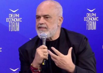 Rama sqaron ‘ngërçin’ me pronat: Problem shqiptar, nuk lidhet me pakicën greke!