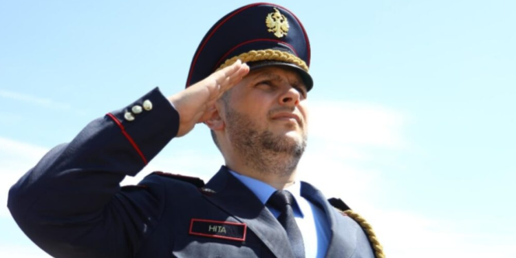 Hita nis lëvizjet në polici, ja ndryshimet e para që firmosi