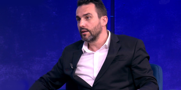 Adriatik Lapaj kundër propozimit të PS: Ulja e numrit të deputetëve në 100, vijë e kuqe për ne