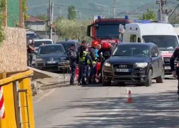 Atentat në Lezhë, qëllohet në drejtim të një makine. Vriten burrë e grua!