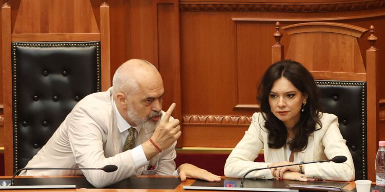 “Nuk mund të bësh drama”, Rama i përgjigjet Spiropalit: Ose me ne ose kundra nesh!