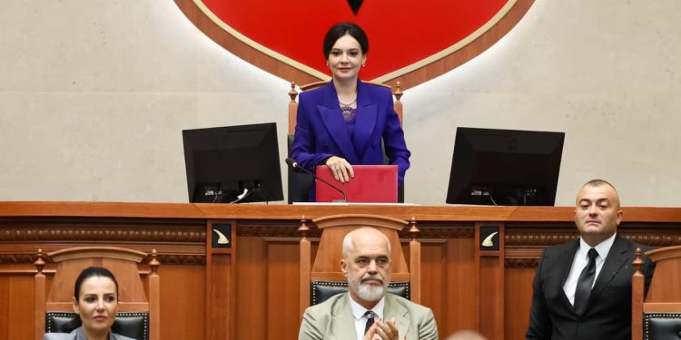 Balluku vs Spiropali, lufta e ftohtë ku matematika e votave mposht lirikën e Skënderbeut