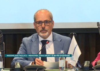 BB: Ekonomia do të ngadalësohet, pasiguria globale dhe tensionet gjeopolitike frenojnë rritjen