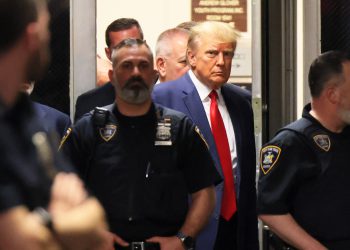 VIDEO/ Trump i shpëton një tjetër atentati, të shtëna me armë në darkën me gazetarët