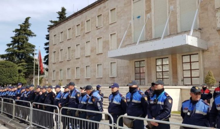 Protesta e opozitës, policia plan masash, rrugët që të do bllokohen nesër
