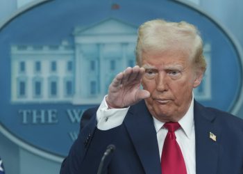 “Bllokadë detare deri në një marrëveshje!”- Trump: Iranianët po humbasin 500 milionë dollarë në ditë për shkak të kufizimeve