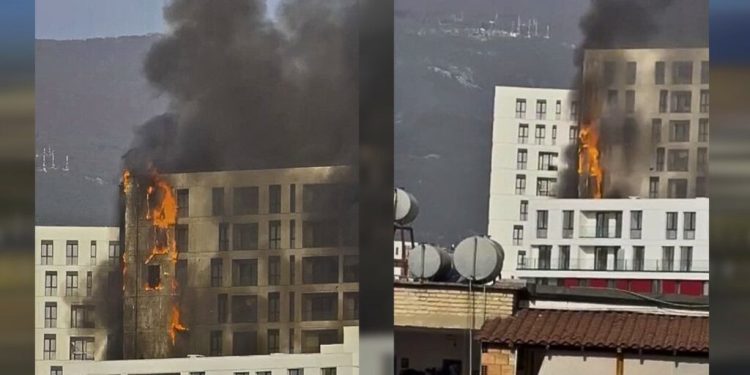 VIDEO/ Zjarr masiv në një pallat në Tiranë, të paktën 2 të lënduar