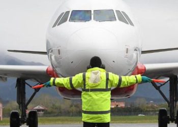 Aeroporti Ndërkombëtar i Tiranës: S’ka mungesë karburanti, fluturimet vijojnë normalisht pavarësisht krizës në Europë