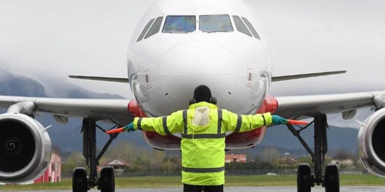 Aeroporti Ndërkombëtar i Tiranës: S’ka mungesë karburanti, fluturimet vijojnë normalisht pavarësisht krizës në Europë