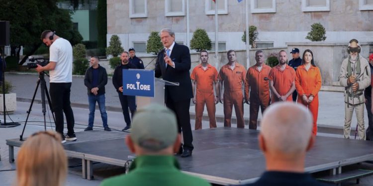 Berisha: 8 maji ishte mesazhi i madh i revoltës kundër diktaturës