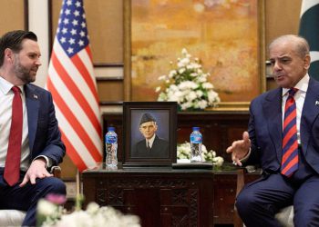 Pakistani në qendër të negociatave, a do të shmanget përshkallëzimi i konfliktit SHBA-Iran?