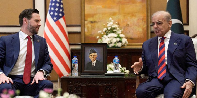 Pakistani në qendër të negociatave, a do të shmanget përshkallëzimi i konfliktit SHBA-Iran?