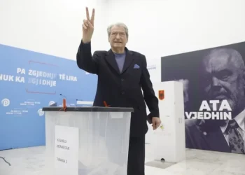 Jo vetëm “vrasje” e garës, por edhe falimentim: Si u katandis PD nga 100 mijë anëtarë në 50 mijë