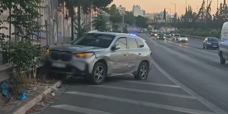 Shqiptarët terror në Athinë, qëllojnë pakistanezin dhe tenojnë t’i ikin policisë, ndjekje si në filma në rrugë