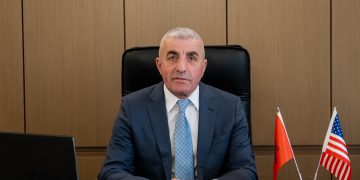 Bleu mandatin te Shkëlzeni për 500 mijë euro, deputeti sheik i PD-së Ramadan Likaj pritet të kalojë në krahun e PS-së