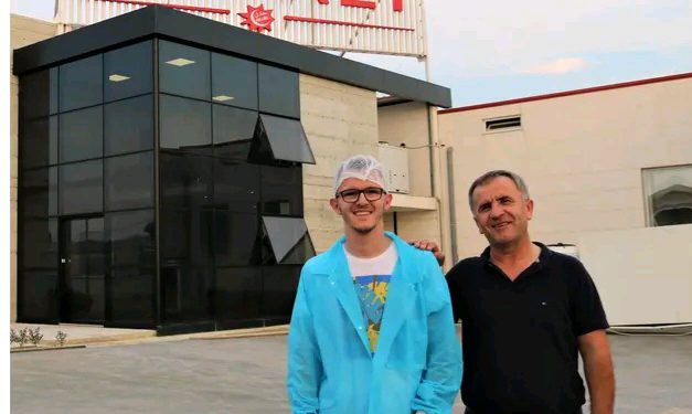 6 milionë euro evazion fiskal, Kazazi tenton të mbyllë dosjen me zarfe dhe sekserë, përlau edhe 600 mijë euro tender me letra false