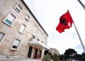 Shtëpitë në ish-ndërmarrjet shtetërore, qeveria hap rrugën e privatizimit për banesat “pa letra”