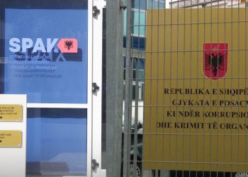Grupi i Kamberit e Kastratit pastronin paratë në Shqipëri, ja lista e 23 pasuri të sekuestruara nga veriu në jug në pronësi të familjarëve