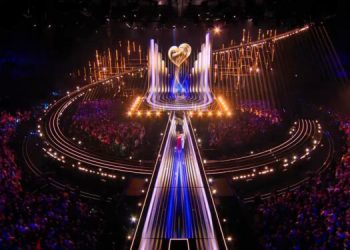Nis magjia e Eurovision 2026, Shqipëria zbret në skenë të enjten, si të votoni për “Nan”