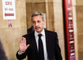Sarkozy nuk do të mbajë më “byzylykun elektronik”, gjykata i zbut masën e dënimit ish-presidentit