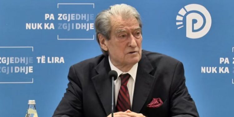 Berisha reagon për aksidentin e rëndë në Durrës: Një tragjedi e vertetë!
