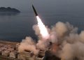 Koreja e Veriut ndryshon kushtetutën: Përgjigje automatike bërthamore nëse vritet Kim Jong Un