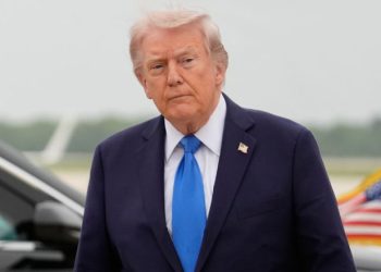 Trump paralajmëron Iranin: Nëse sulmoni anijet amerikane, do t’ju zhdukim nga faqja e dheut!