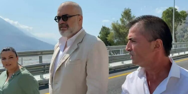 “Mos na çaj by**ën”, Rama poshtëron Tërmet Peçin në Gjirokastër, akuza të rënda për sabotim dhe përçarje në strukturat lokale