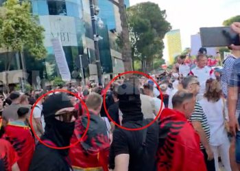 Nxitje dhune dhe bllokim rrugësh / Policia identifikon organizatorët e protestës nga punonjësit e OJF-ve tek bankierët, priten veprime të forta ligjore dhe dhjetëra shoqërime