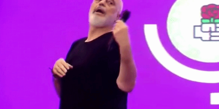 Video/ Rama bën “palaçon” në Elbasan, imiton influencerat